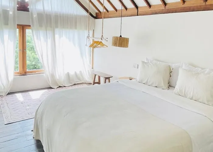 Nakama Hotel