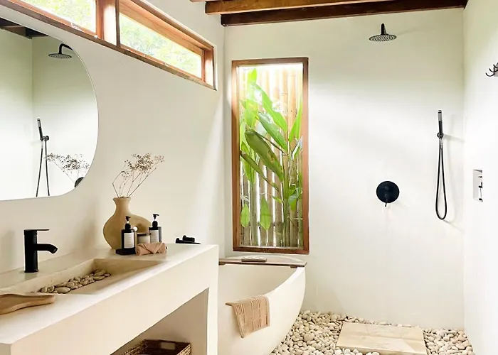 Hotel Nakama *